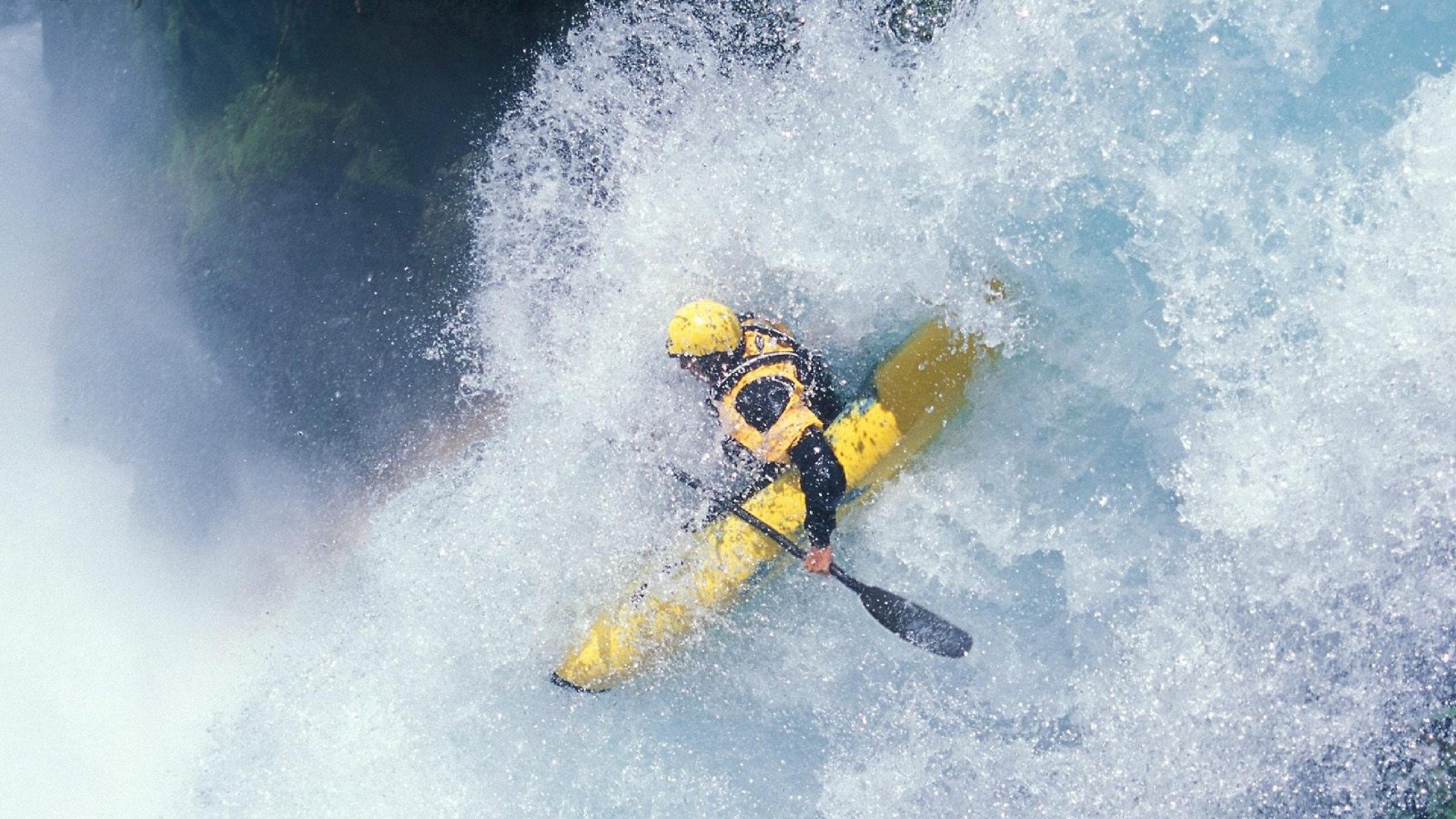 武大靖赛点兑现，山东泰山淘汰休斯顿火箭晋级四强，主帅激动落泪
